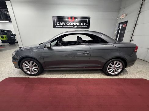 Used 2013 Volkswagen Eos Komfort FWD image 58