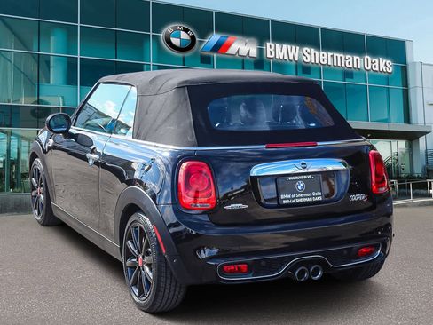 Used 2018 MINI Cooper S image 6