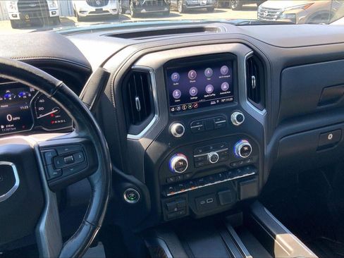Used 2019 GMC Sierra 1500 Denali w/ Denali Ultimate Package AWD/4WD image 6