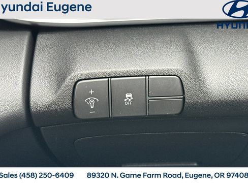 Used 2024 Hyundai Elantra SEL FWD image 33