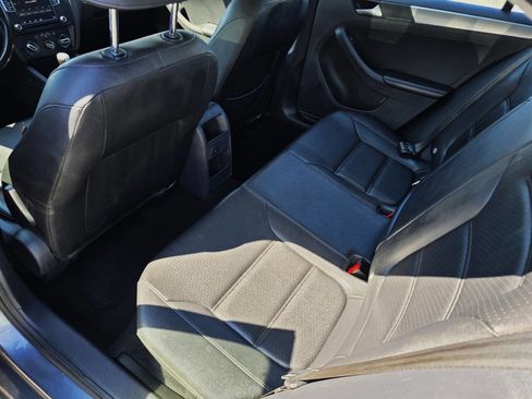 Used 2016 Volkswagen Jetta SE image 21