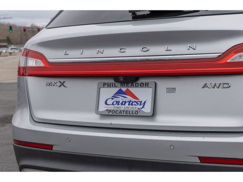 Used 2018 Lincoln MKX Reserve image 4