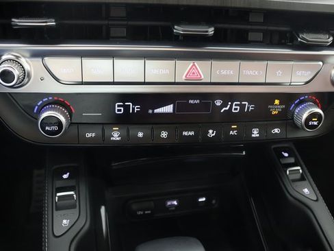 Used 2024 Kia Telluride SX image 15