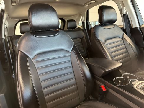 Used 2018 Ford Edge SEL w/ Equipment Group 201A AWD/4WD image 16