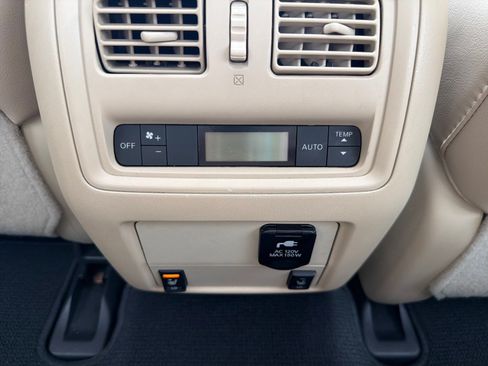 Used 2016 Nissan Pathfinder 4WD image 24