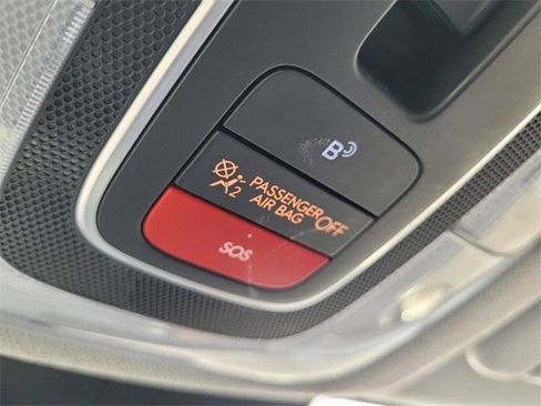 Used 2024 Hyundai Elantra Limited image 27