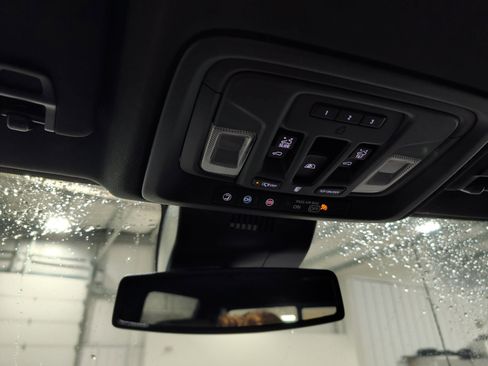 Used 2026 GMC Sierra 2500 AT4 AWD/4WD image 12