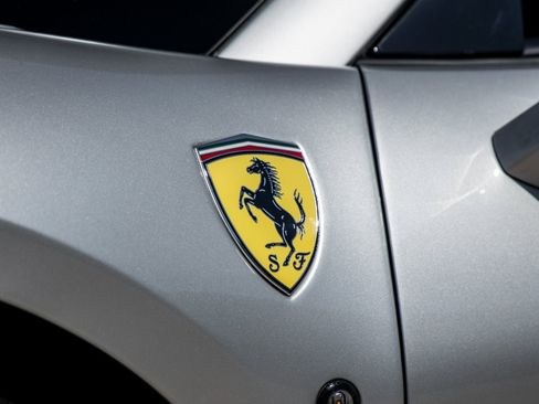 Used 2022 Ferrari F8 Tributo image 24