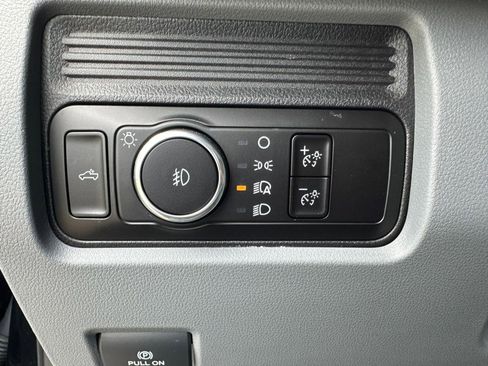 Used 2023 Ford F350 XL w/ FX4 Off-Road Package AWD/4WD image 18