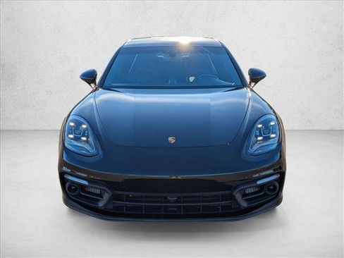 Used 2023 Porsche Panamera Platinum Edition image 2