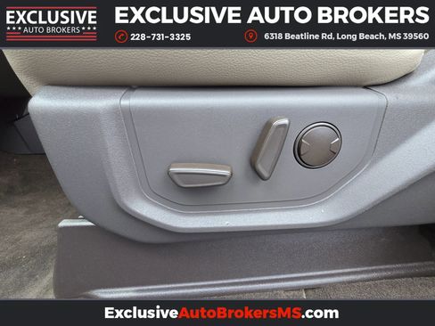 Used 2020 Ford Expedition XLT w/ Equipment Group 202A image 10