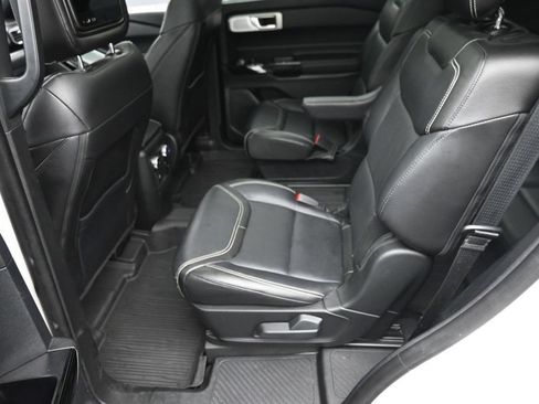 Used 2022 Ford Explorer ST AWD/4WD image 14