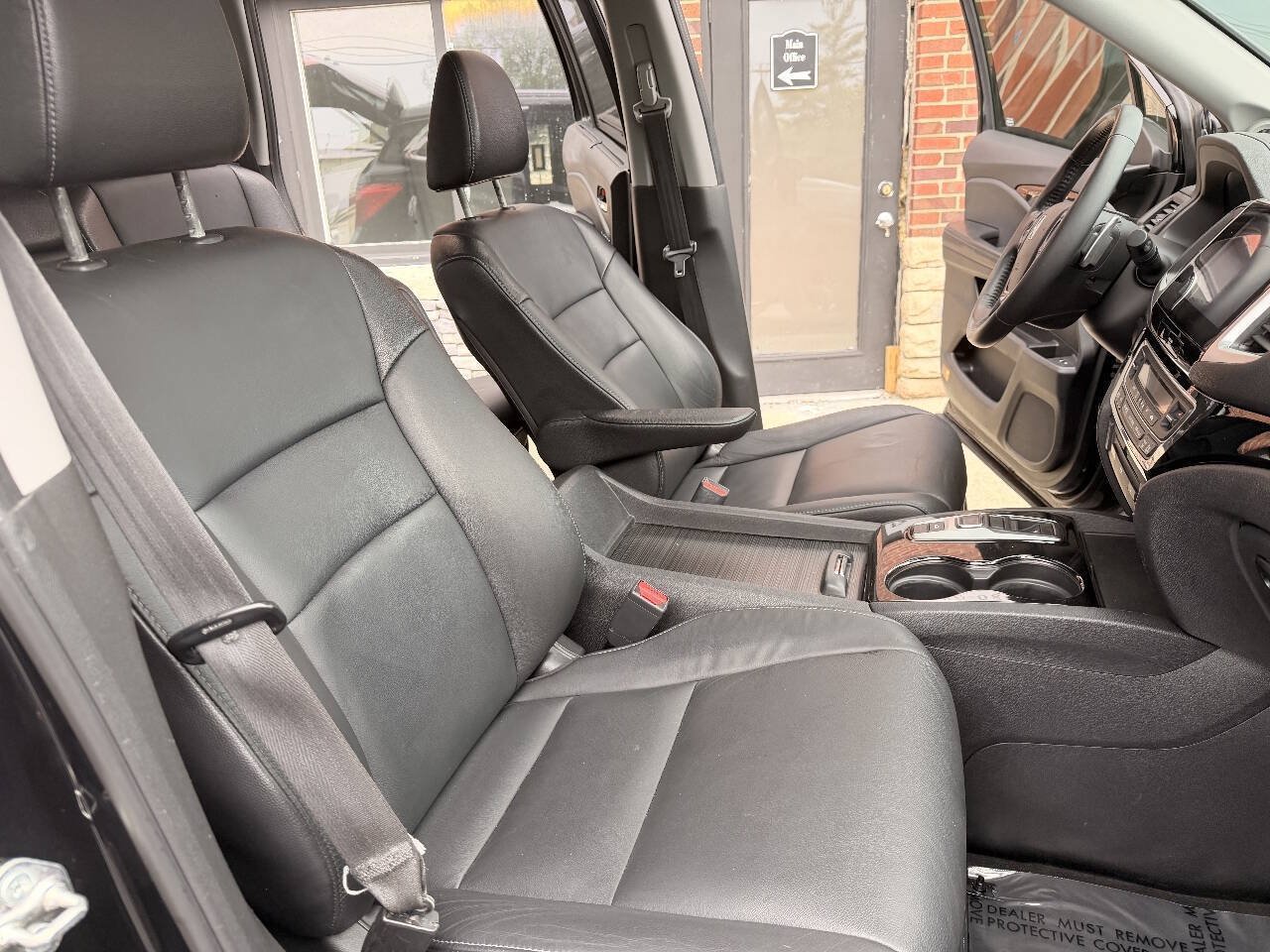 Used 2016 Honda Pilot Touring image 21