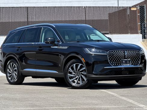 New 2025 Lincoln Aviator 2WD w/ Equipment Group 101A image 1