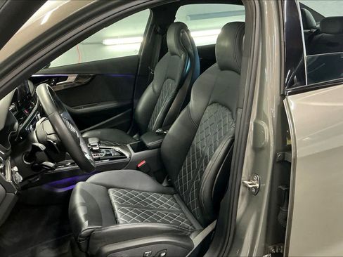 Used 2023 Audi S4 Prestige w/ Prestige Package image 27