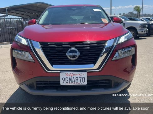 Used 2023 Nissan Rogue SV FWD image 2