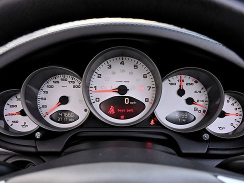 Used 2005 Porsche 911 Carrera S RWD image 49