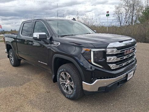 New 2026 GMC Sierra 1500 SLE w/ Preferred Package AWD/4WD image 2