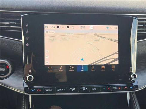 Used 2023 Jeep Wagoneer L Series II AWD/4WD image 15
