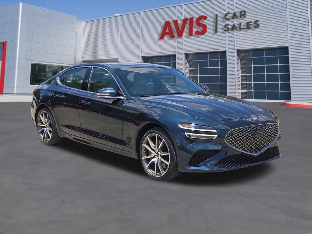 Used 2025 Genesis G70 2.5T RWD image 3
