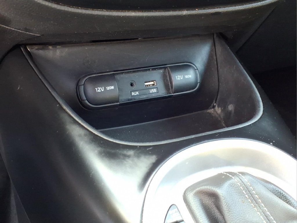 Used 2018 Kia Soul + FWD image 11