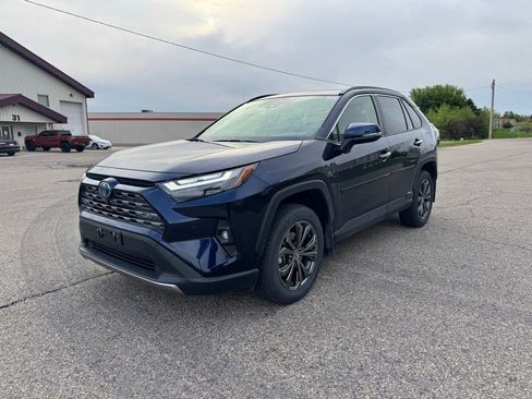 Used 2024 Toyota RAV4 Limited w/ Advanced Technology Package AWD/4WD image 10