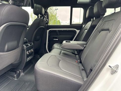 New 2026 Land Rover Defender 110 V8 AWD/4WD image 12