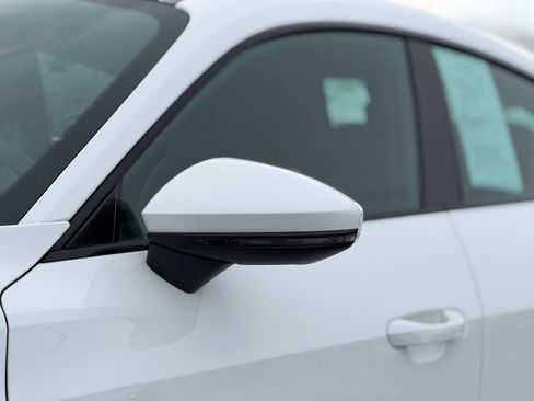 Certified 2022 Audi e-tron GT Premium Plus image 9