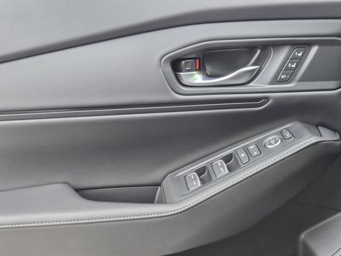 Used 2025 Honda Accord Sport image 18
