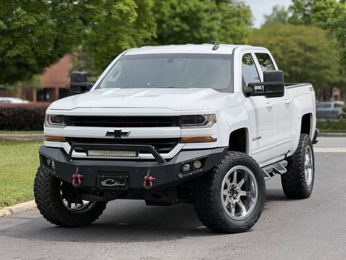 Used 2017 Chevrolet Silverado 1500 LT w/ True North Edition AWD/4WD image 2