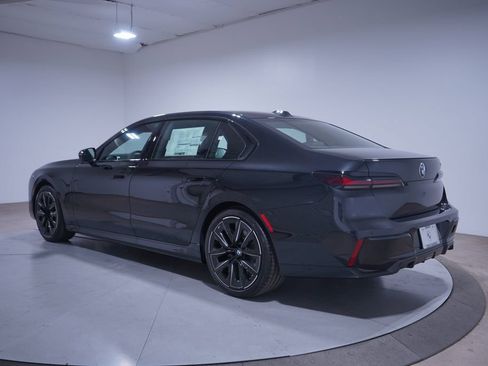 Used 2026 BMW 740i w/ Premium Package RWD image 2