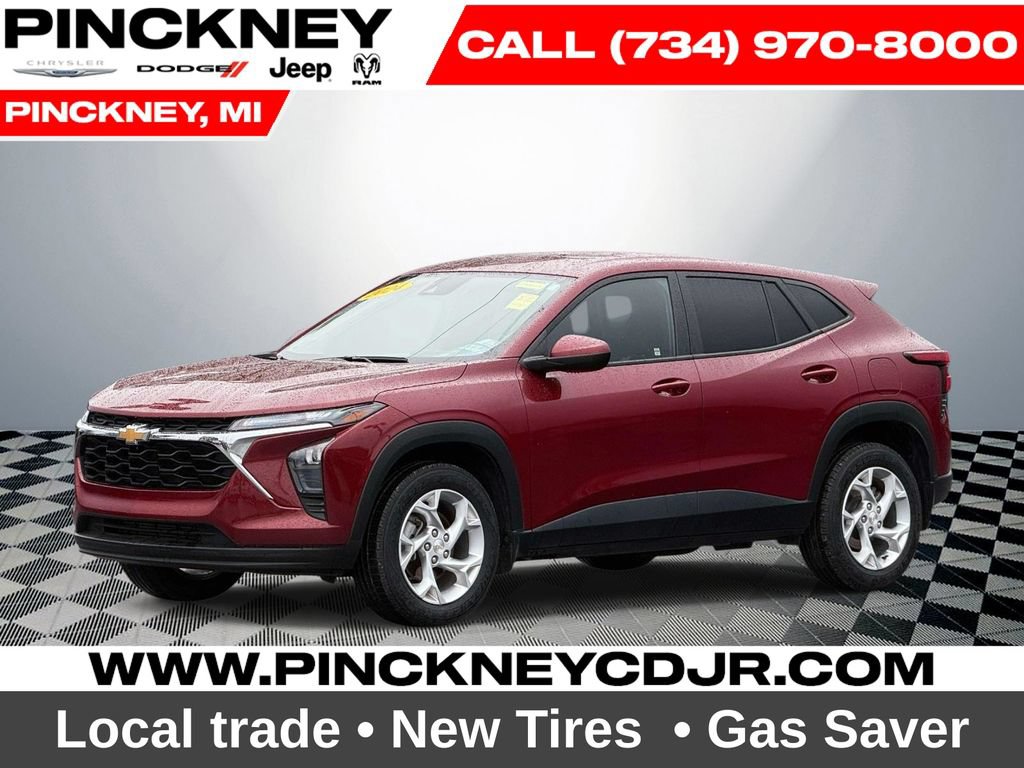 Used 2024 Chevrolet Trax LS w/ LS Convenience Package FWD image 1