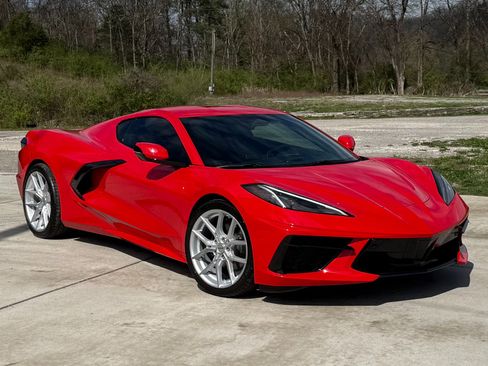 Used 2024 Chevrolet Corvette Stingray 2LT w/ GT2 BUCKET SEA image 1