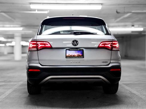 Used 2022 Volkswagen Taos S image 7