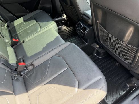 Used 2020 Audi Q3 2.0T Premium Plus w/ Premium Plus Package image 27