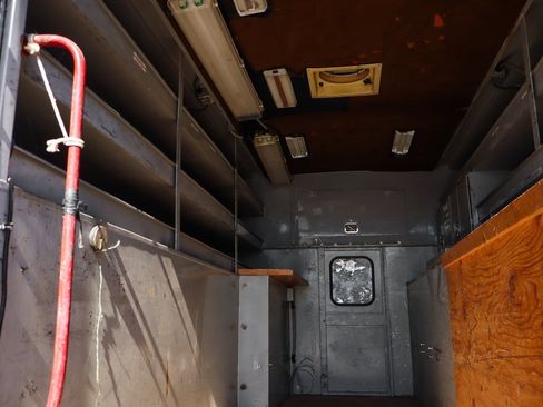 Used 2020 Ford F550 2WD Regular Cab Super Duty image 10