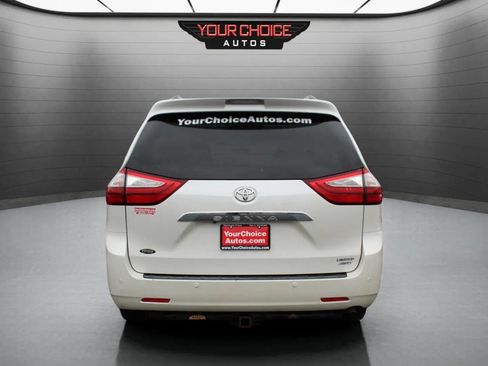 Used 2016 Toyota Sienna Limited Premium image 4