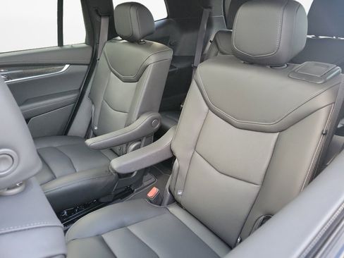 New 2025 Cadillac XT6 Sport w/ Technology Package image 12