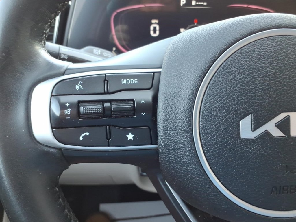 Used 2024 Kia Sportage EX FWD image 24