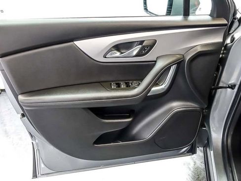 Used 2023 Chevrolet Blazer LT FWD image 24