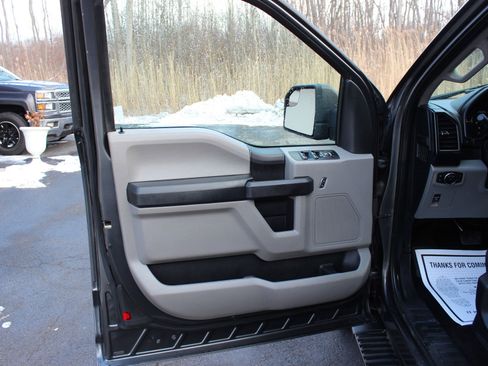 Used 2017 Ford F150 XL w/ Equipment Group 101A Mid image 14