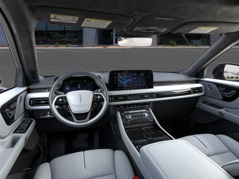 New 2026 Lincoln Aviator Black Label w/ Black Label Special Edition AWD/4WD image 31