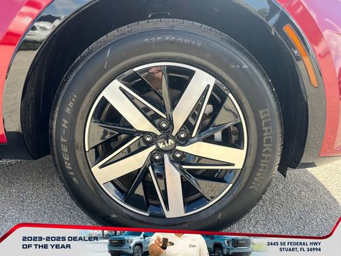 Used 2021 Kia Sorento S image 21