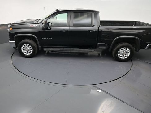 Used 2024 Chevrolet Silverado 2500 LT AWD/4WD image 14