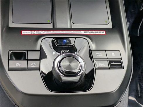 New 2026 Subaru Solterra Premium image 13