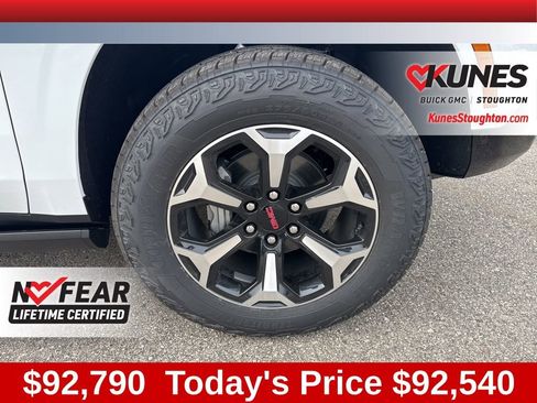 New 2026 GMC Yukon AT4 w/ AT4 Premium Plus Package image 16