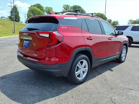 Used 2024 GMC Terrain SLE w/ Driver Convenience Package AWD/4WD image 3