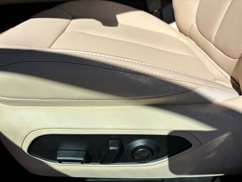 New 2026 Jeep Grand Cherokee Limited AWD/4WD image 14