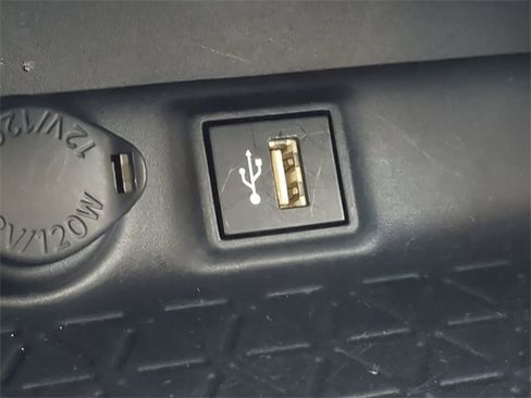 Certified 2025 Toyota RAV4 XLE image 21