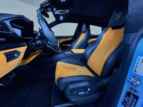 Used 2022 Lamborghini Urus AWD/4WD image 15